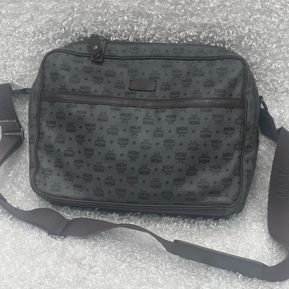 Mcm Visetos Messenger Bag